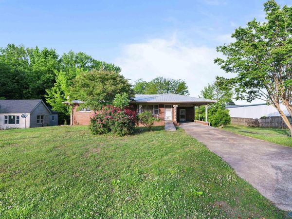 1600 Old Huntsville Highway, Arab, AL 35613