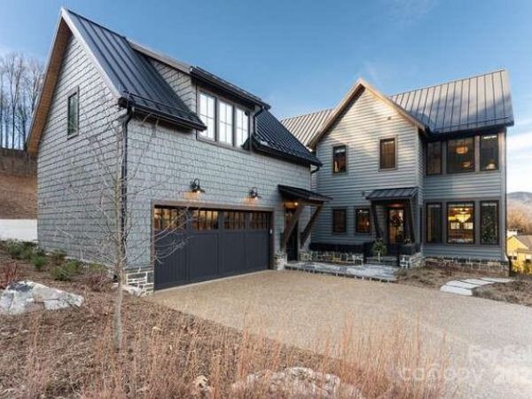 131 Lodestone Drive , Sylva, NC 28779