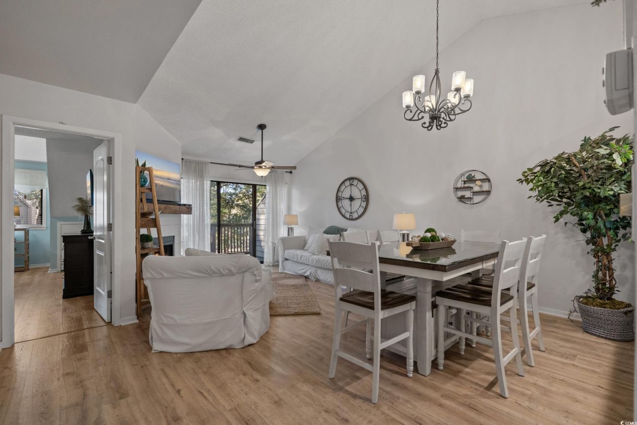 305 Myrtlewood Ct. Photo 10