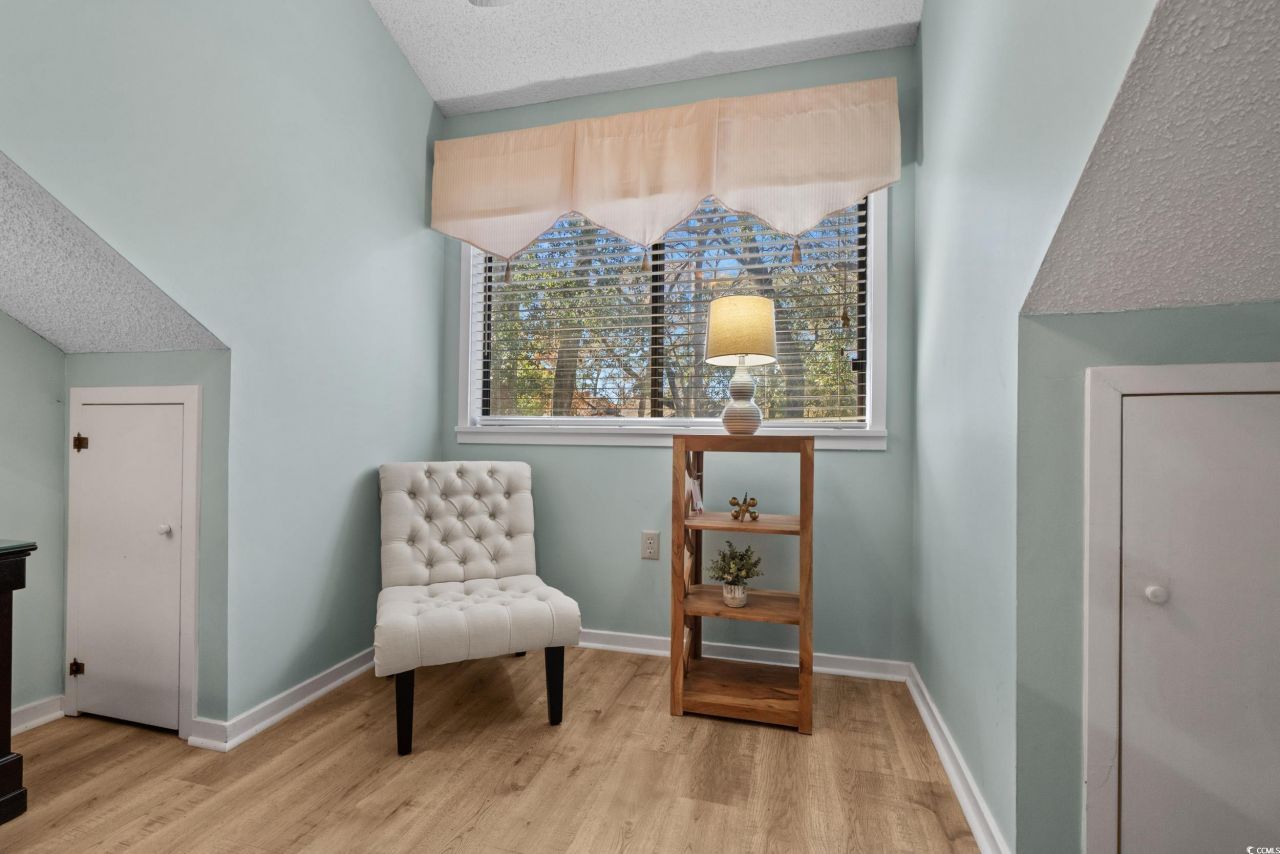 305 Myrtlewood Ct. Photo 16