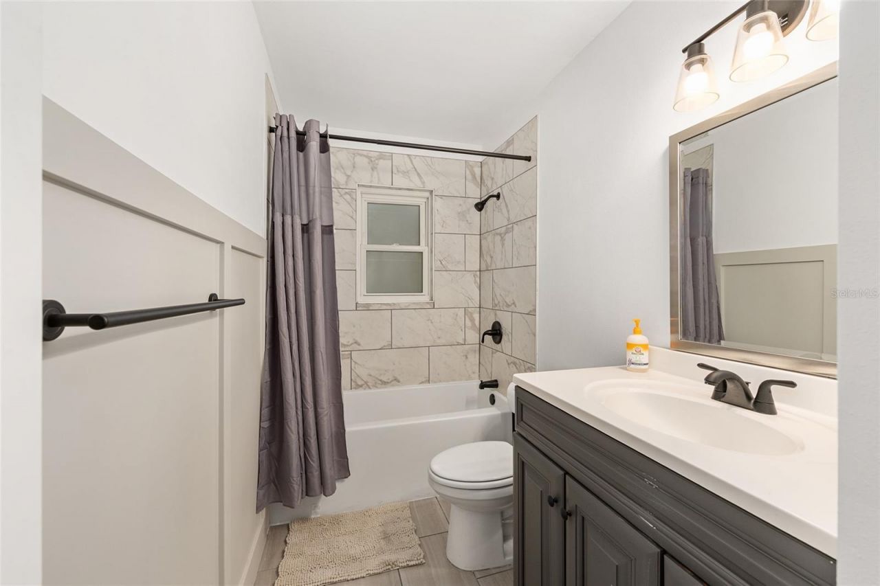 903 NE 17th Court, Ocala, FL 34470 Photo