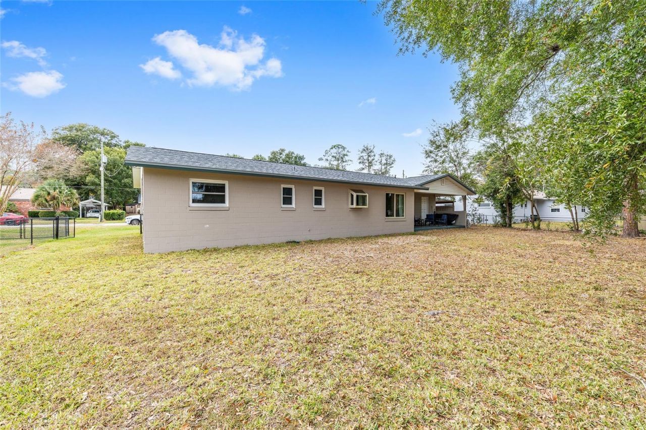903 NE 17th Court, Ocala, FL 34470 Photo