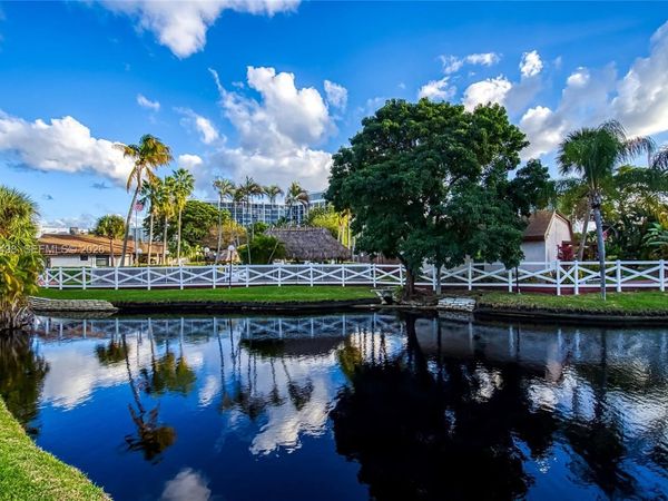 2669 S Parkview Dr, Hallandale Beach, FL 33009