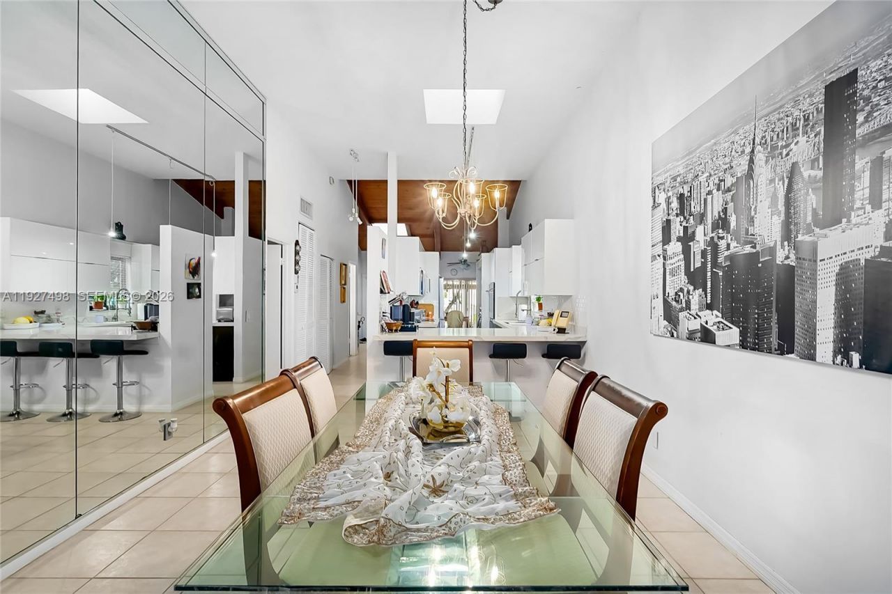 2669 S Parkview Dr , Hallandale Beach, FL 33009 Photo