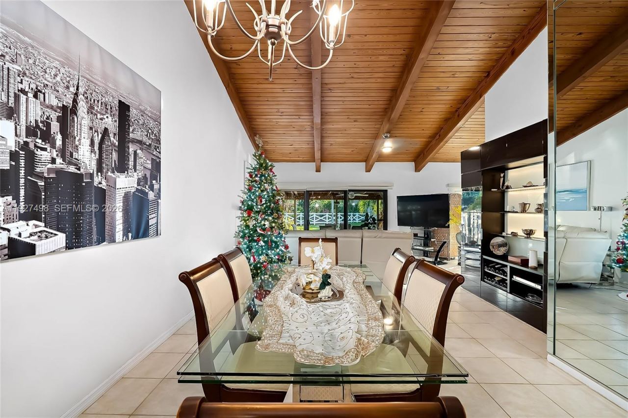 2669 S Parkview Dr , Hallandale Beach, FL 33009 Photo