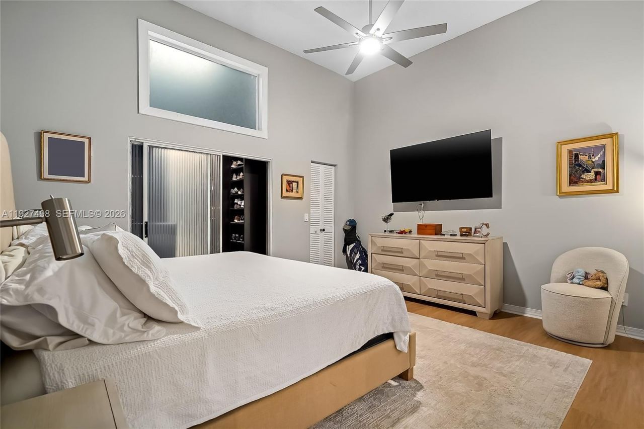 2669 S Parkview Dr, Hallandale Beach, FL 33009 Photo