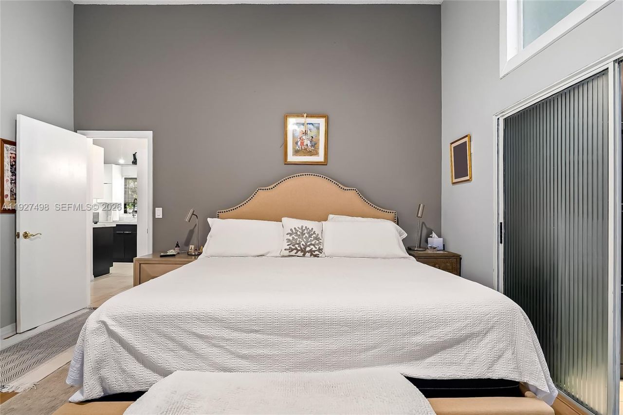 2669 S Parkview Dr, Hallandale Beach, FL 33009 Photo