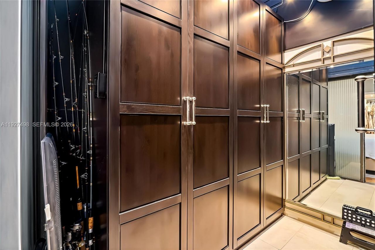 2669 S Parkview Dr, Hallandale Beach, FL 33009 Photo