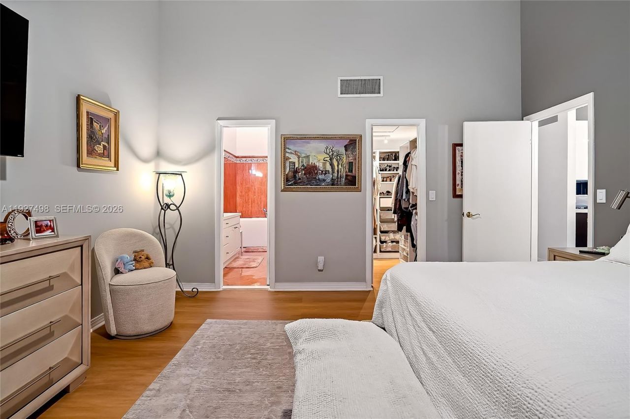 2669 S Parkview Dr, Hallandale Beach, FL 33009 Photo