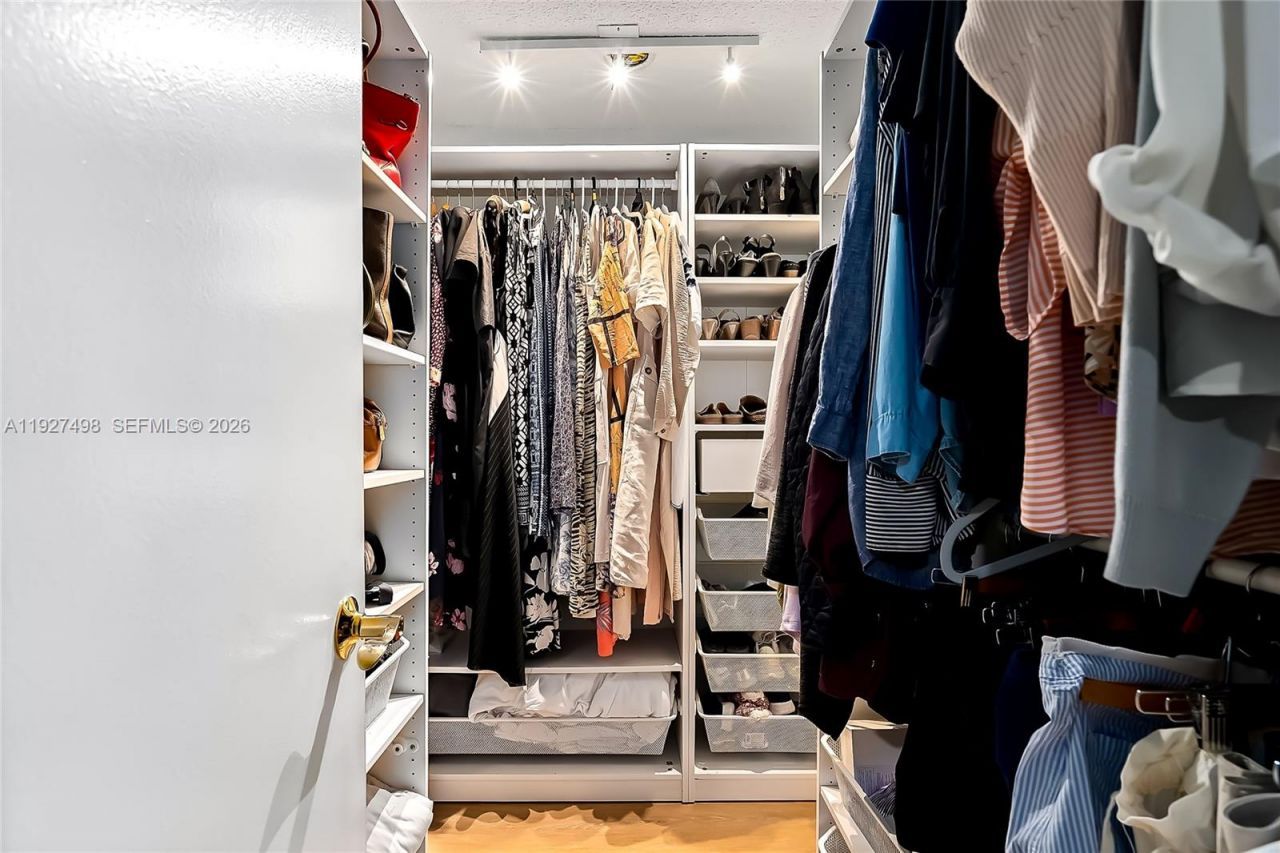 2669 S Parkview Dr , Hallandale Beach, FL 33009 Photo