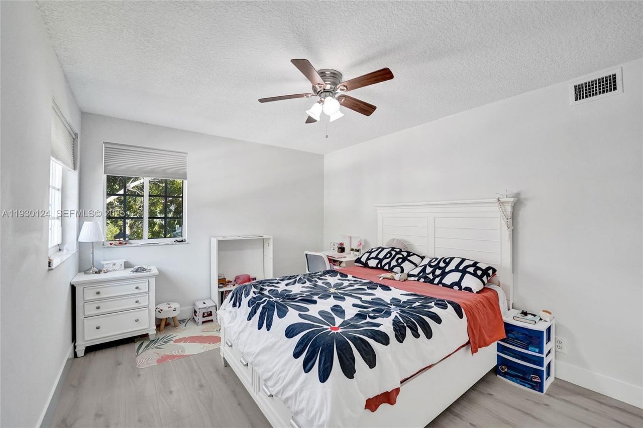 3643 San Simeon Cir, Weston, FL 33331 Photo