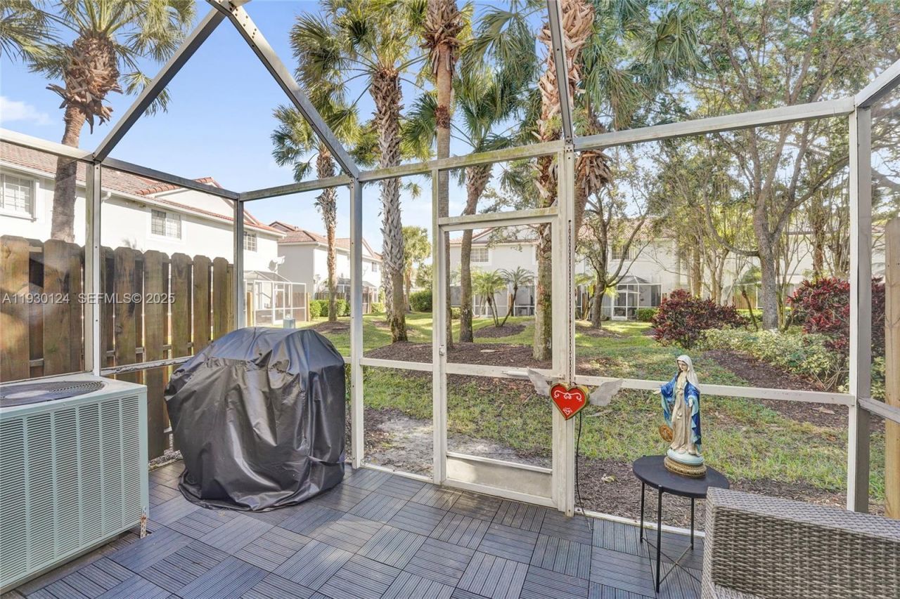 3643 San Simeon Cir, Weston, FL 33331 Photo