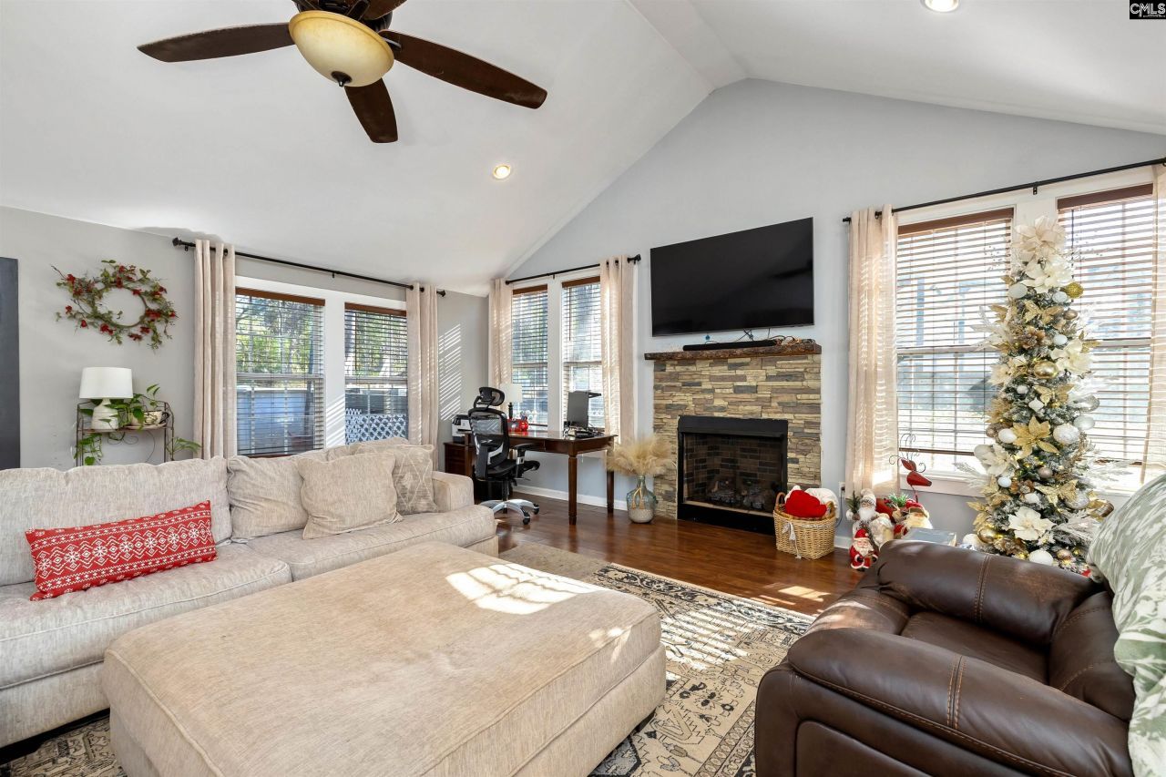 514 Church Street Photo 10