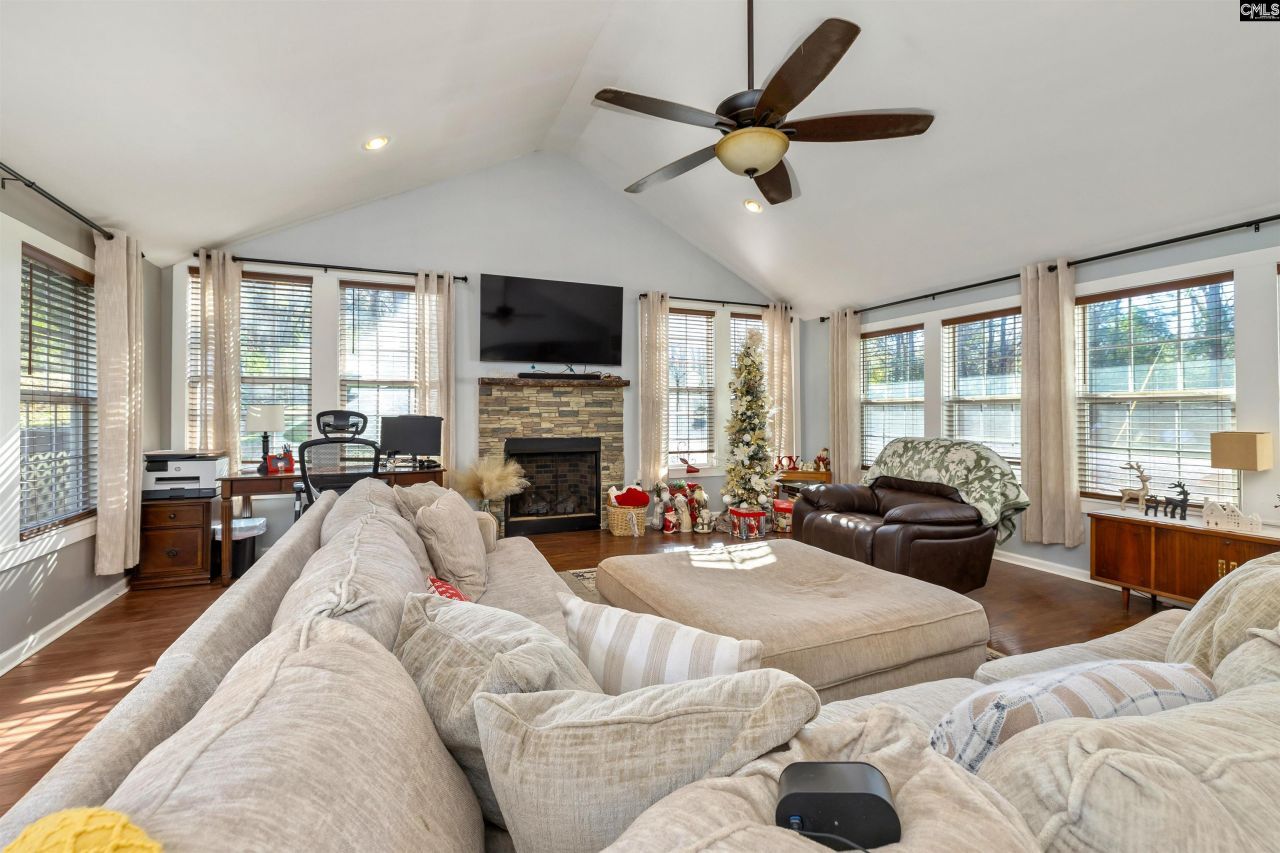 514 Church Street Photo 11