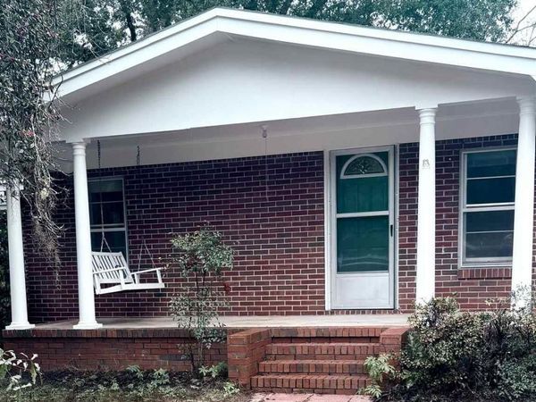 5246 Old River Rd, Baker, FL 32531