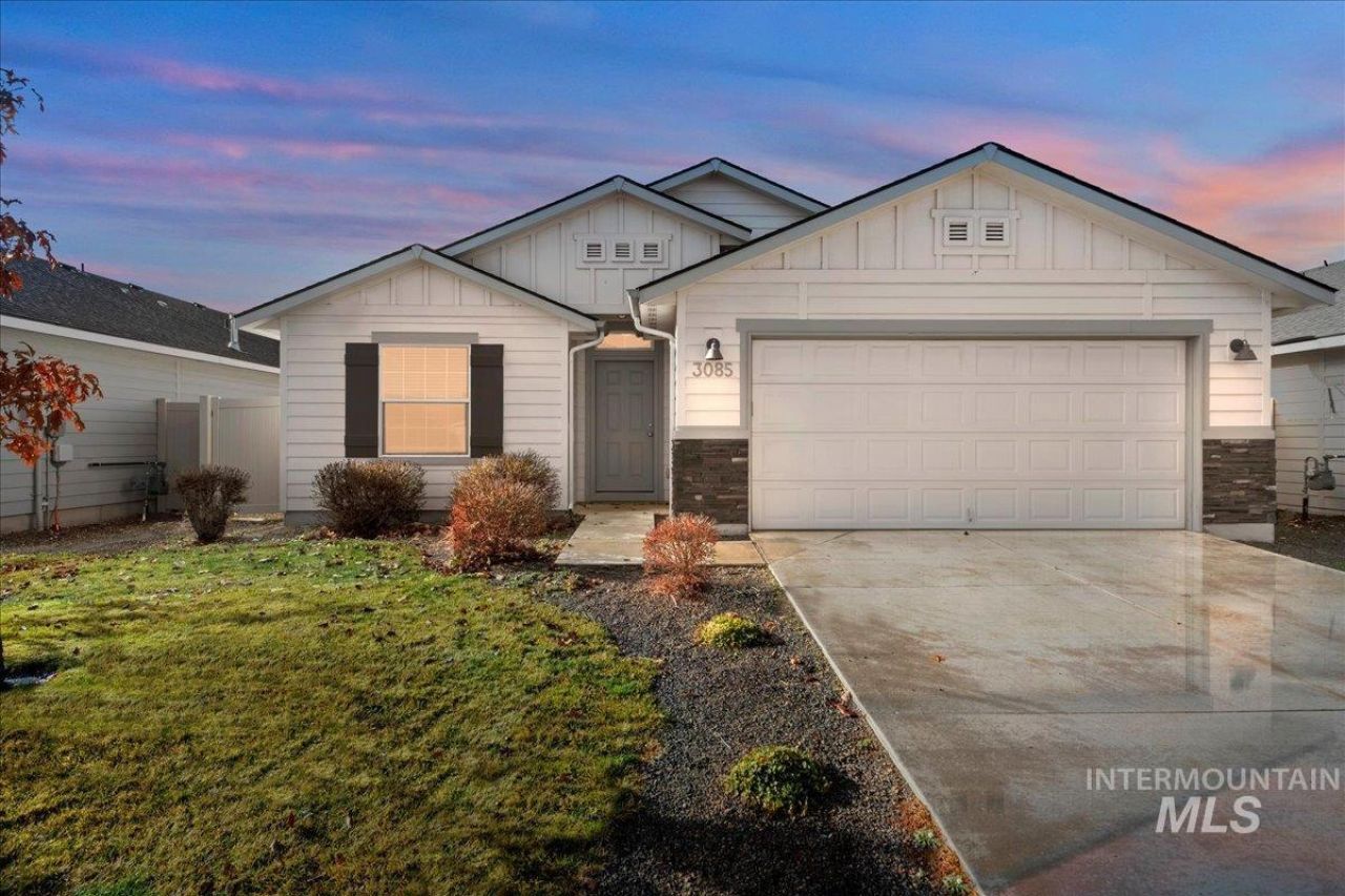 3085 N Saratov Way, Kuna, ID 83634 Main Photo