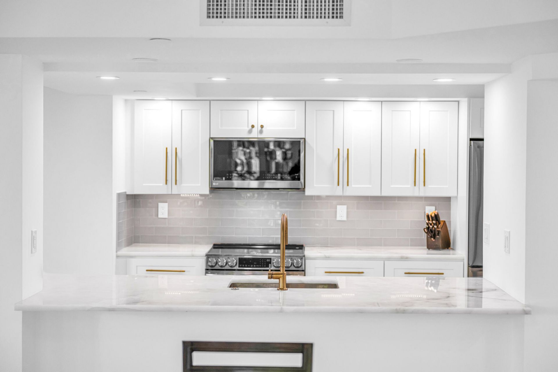 100 SE 5th Avenue, Unit 304, Boca Raton, FL 33432 Photo