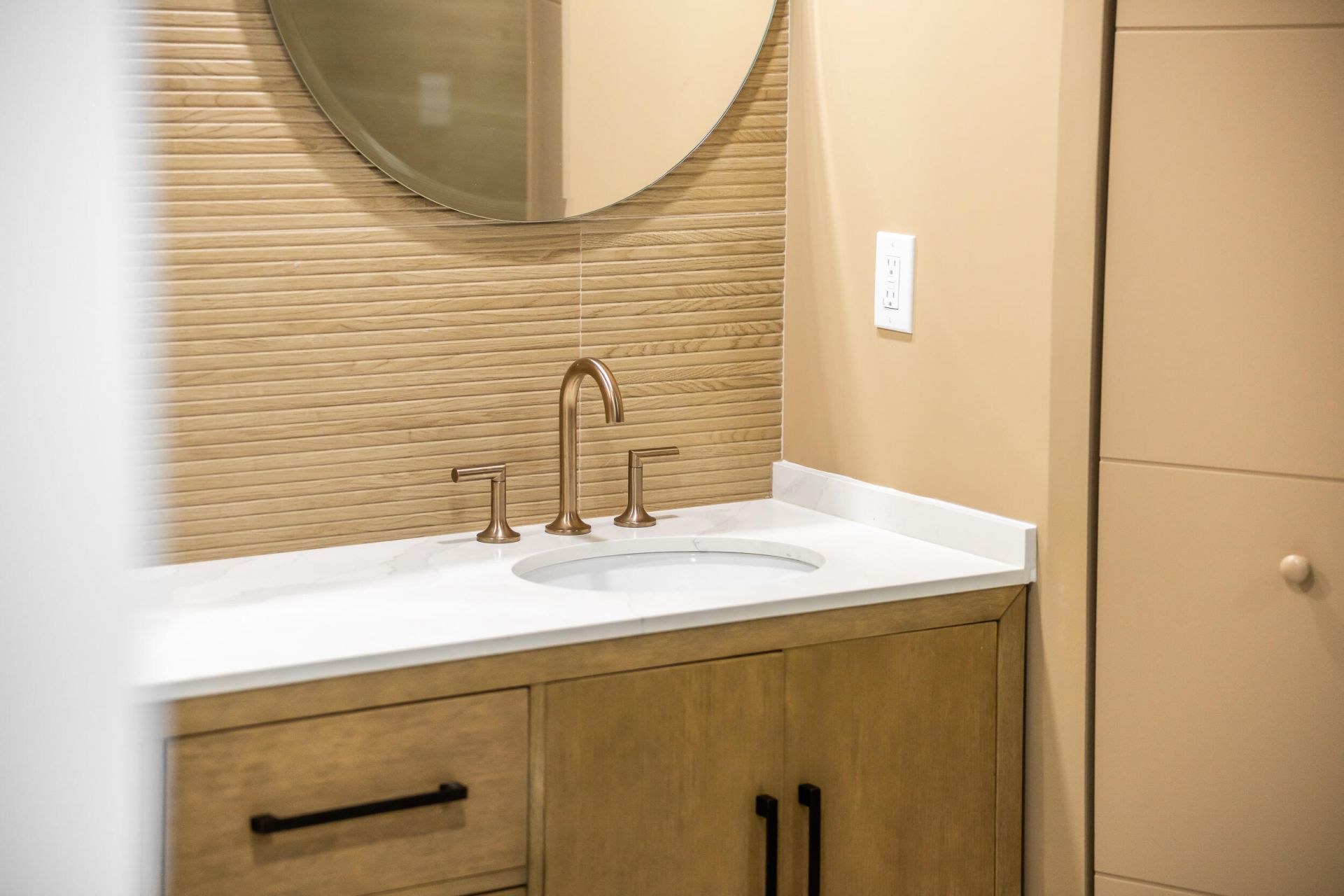 100 SE 5th Avenue, Unit 304, Boca Raton, FL 33432 Photo