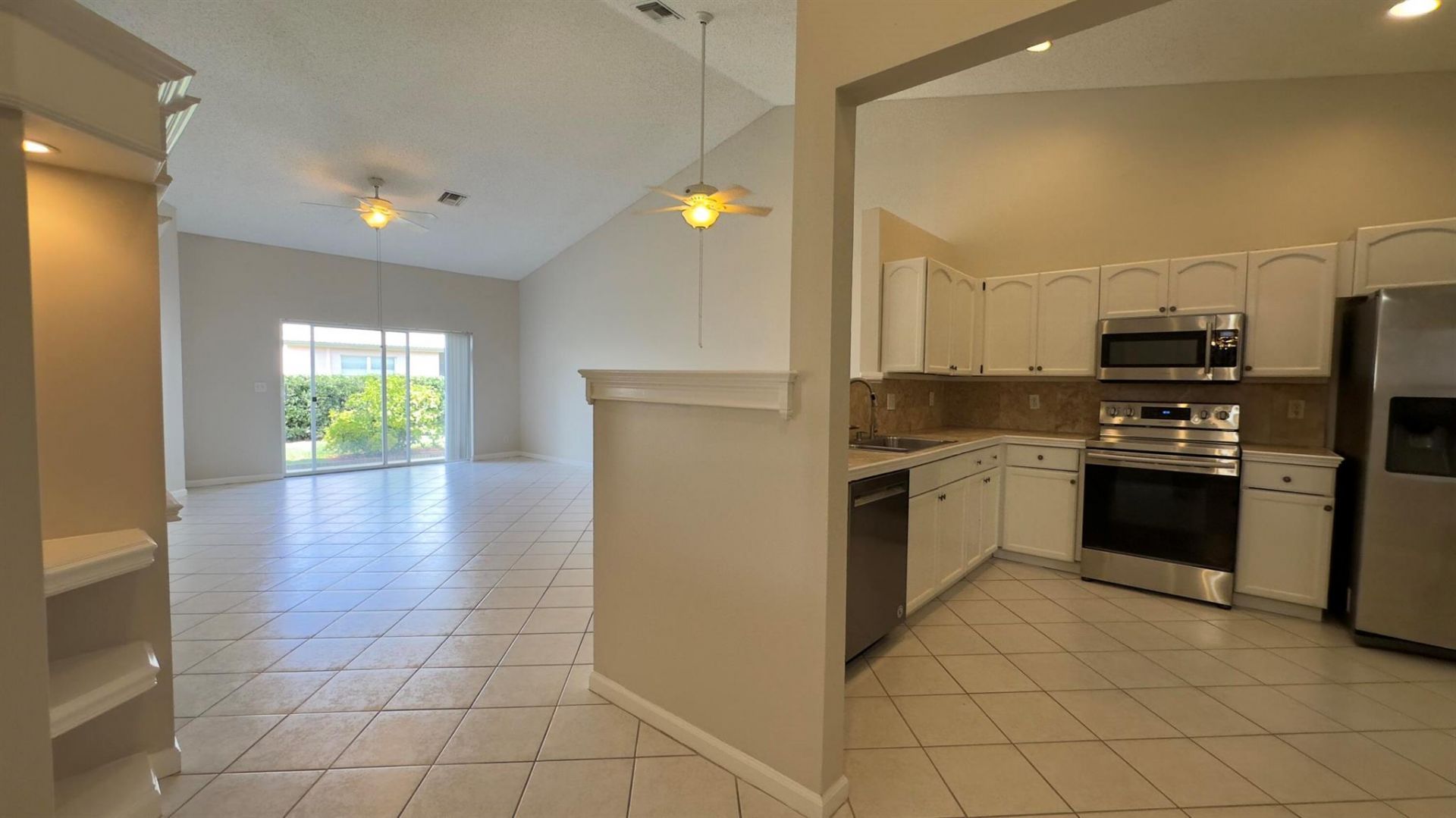 1955 Waterside Court E, Wellington, FL 33414 Photo