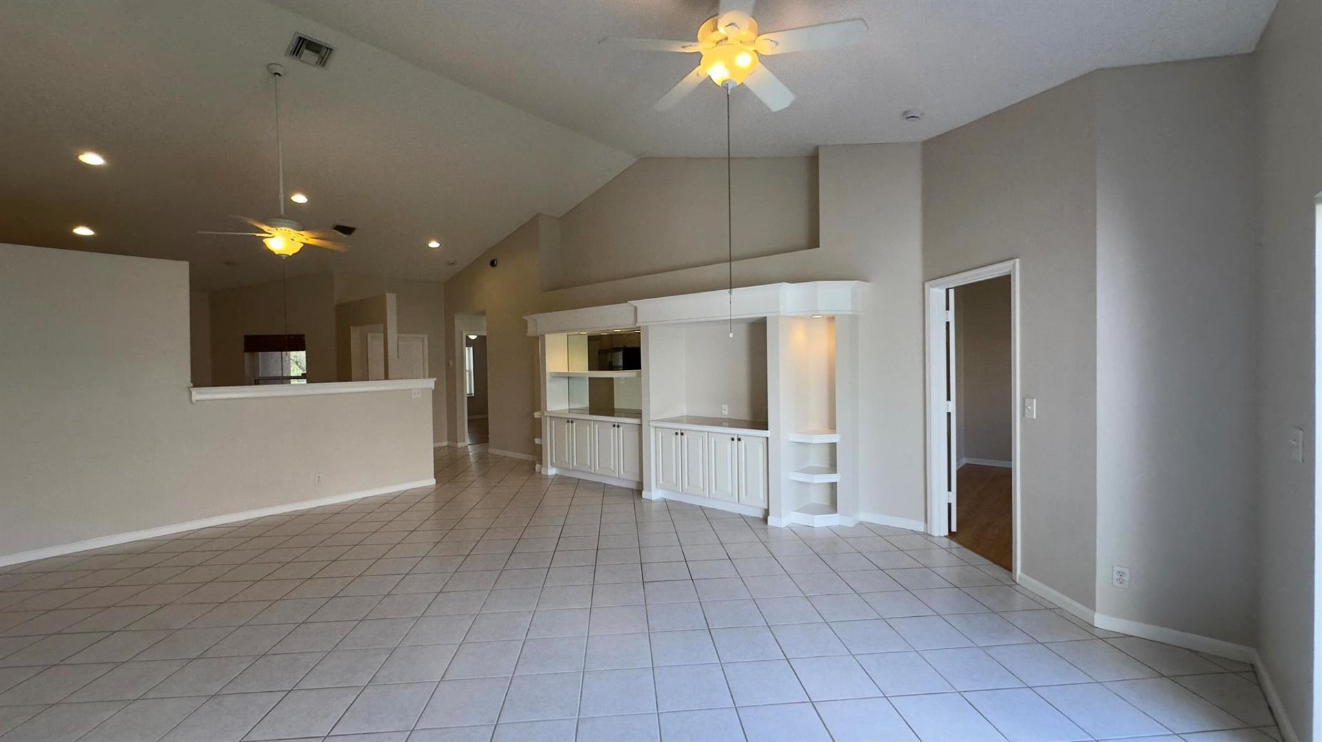 1955 Waterside Court E, Wellington, FL 33414 Photo