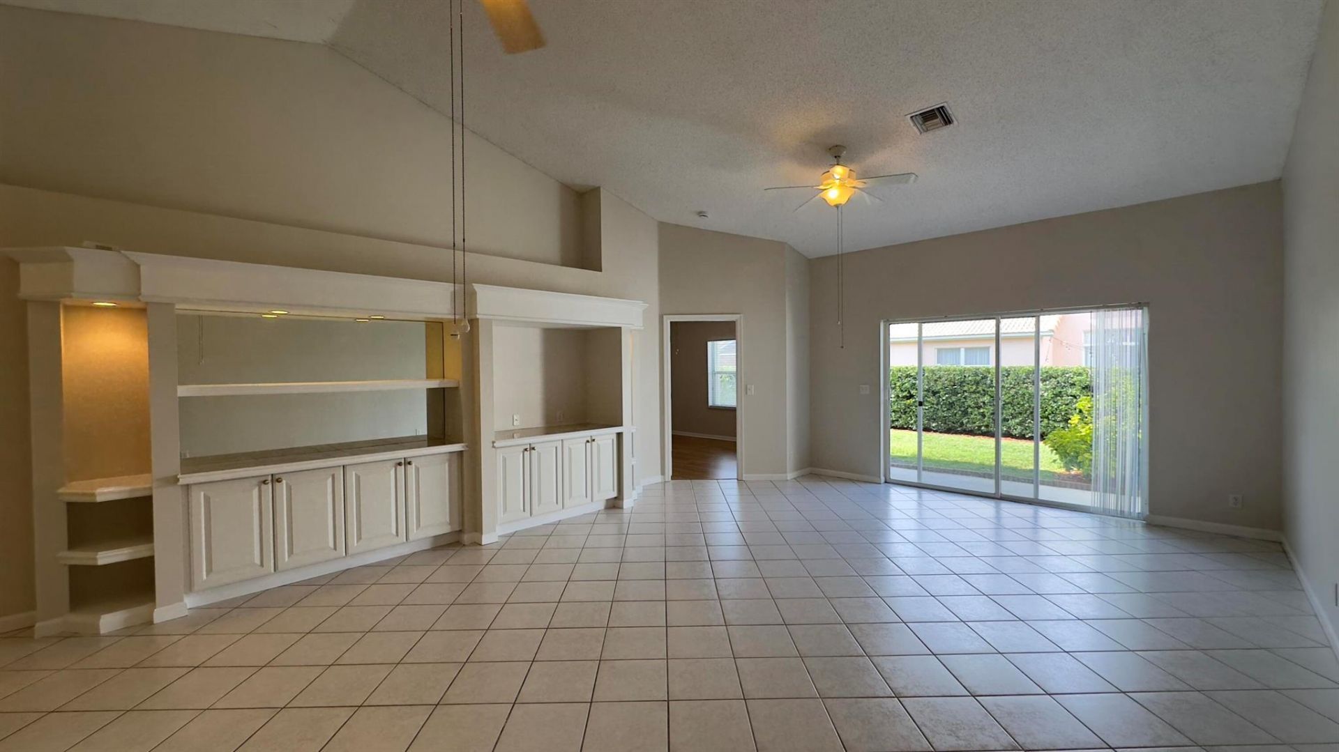 1955 Waterside Court E, Wellington, FL 33414 Photo