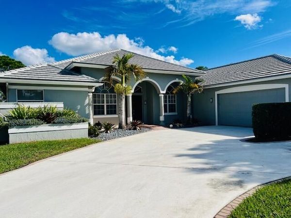 8204 Kiawah Trace, Port St. Lucie, FL 34986
