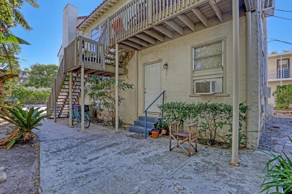 333 Walton Boulevard, Unit 1, West Palm Beach, FL 33405 Photo