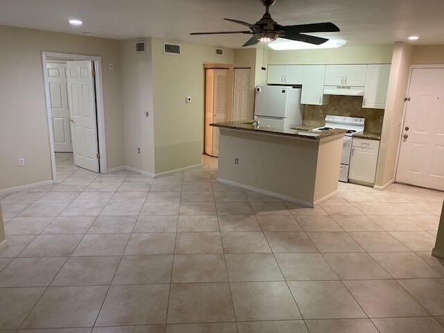 4783 Via Palm Lake Lakes, Unit 109, West Palm Beach, FL 33417 Photo
