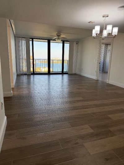 5600 N Flagler Drive, Unit 1807, West Palm Beach, FL 33407 Photo