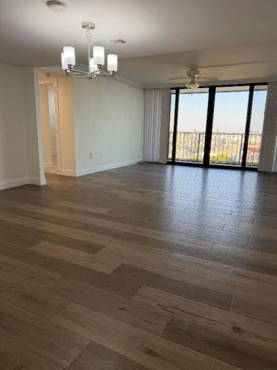 5600 N Flagler Drive, Unit 1807, West Palm Beach, FL 33407 Photo