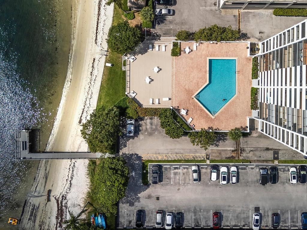 5600 N Flagler Drive, Unit 1807, West Palm Beach, FL 33407 Photo