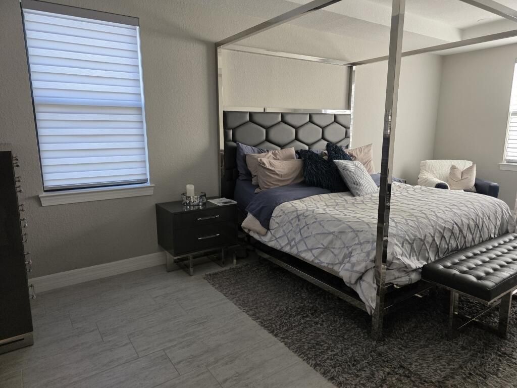 527 SE Vallarta Drive, Port Saint Lucie, FL 34984 Photo