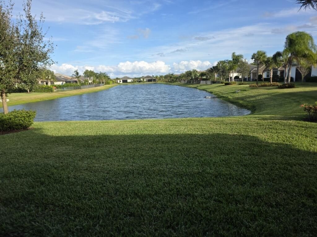 527 SE Vallarta Drive, Port Saint Lucie, FL 34984 Photo