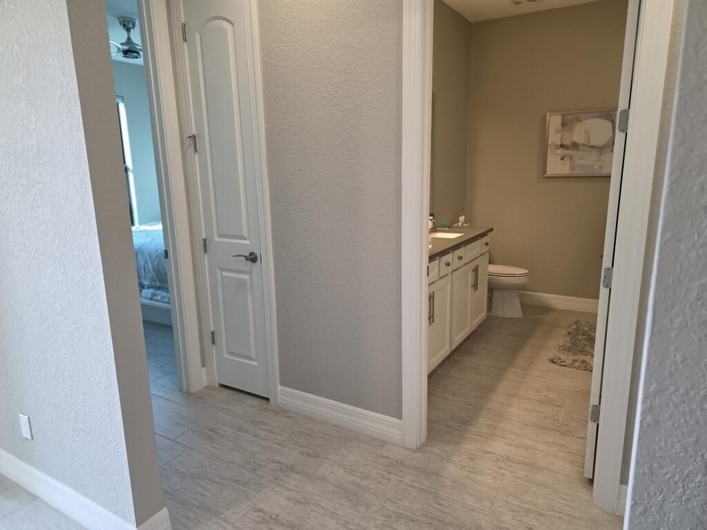 527 SE Vallarta Drive, Port Saint Lucie, FL 34984 Photo