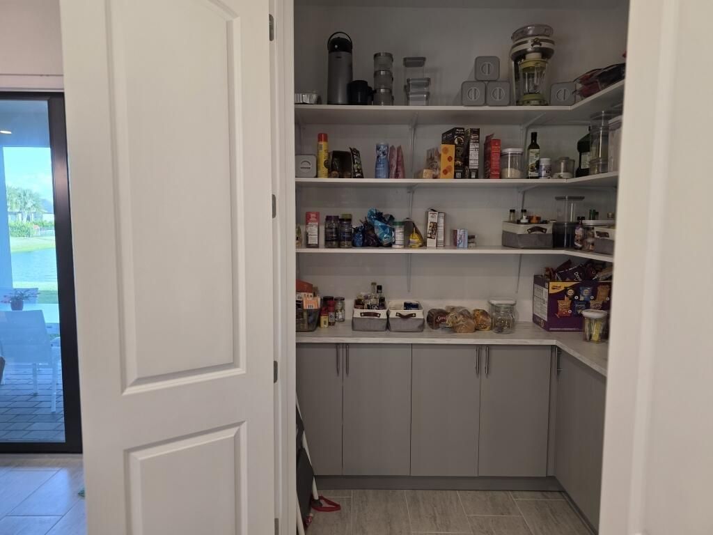 527 SE Vallarta Drive, Port Saint Lucie, FL 34984 Photo