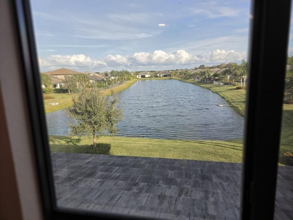 527 SE Vallarta Drive, Port Saint Lucie, FL 34984 Photo