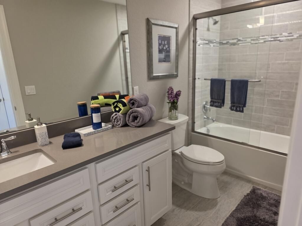 527 SE Vallarta Drive, Port Saint Lucie, FL 34984 Photo