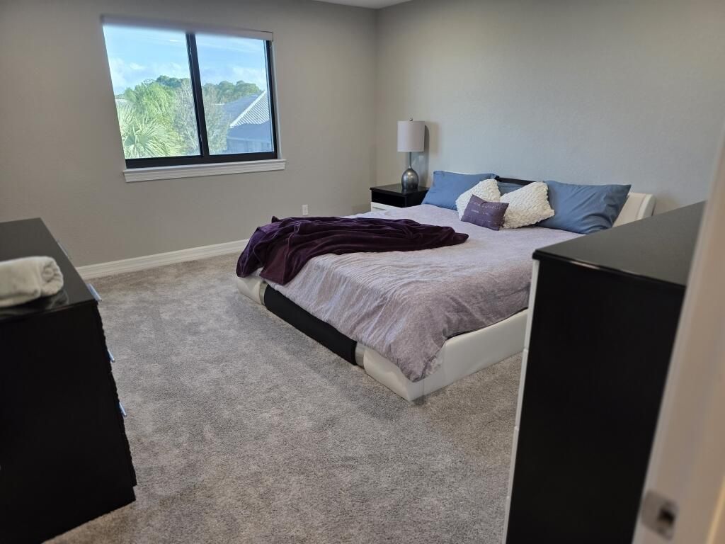 527 SE Vallarta Drive, Port Saint Lucie, FL 34984 Photo