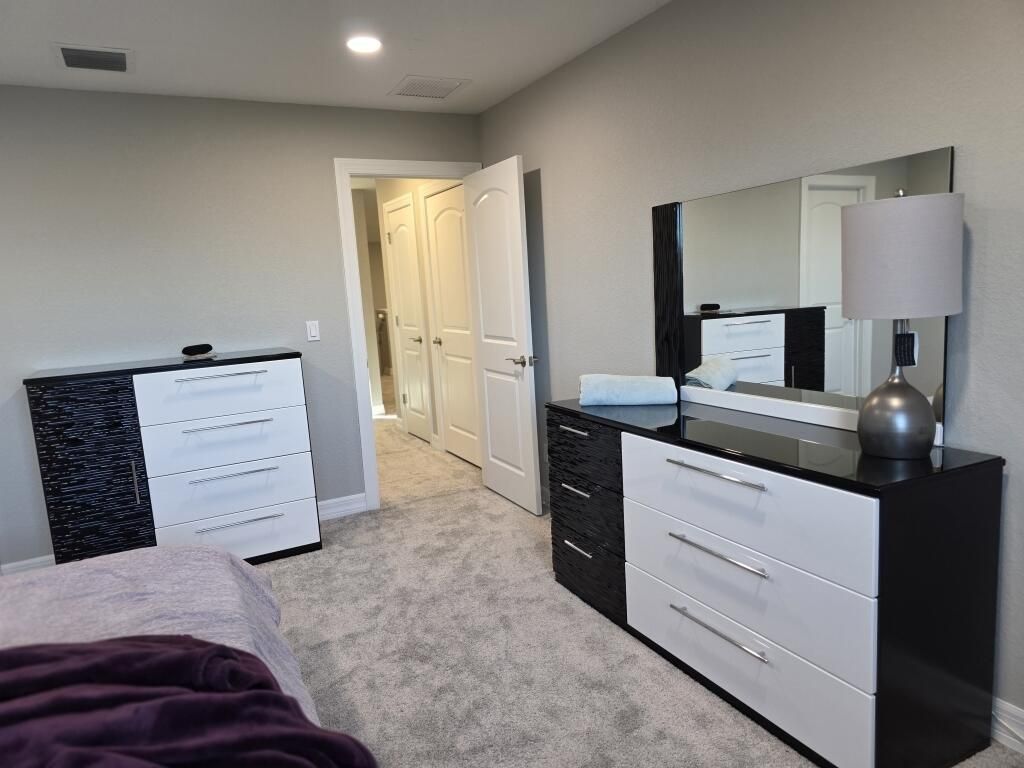 527 SE Vallarta Drive, Port Saint Lucie, FL 34984 Photo