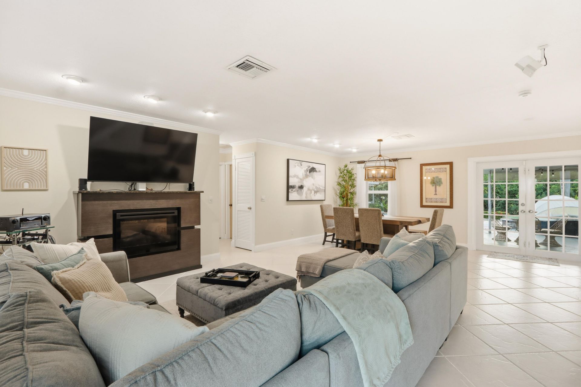 1905 Meadow Court, Palm Springs, FL 33406 Photo