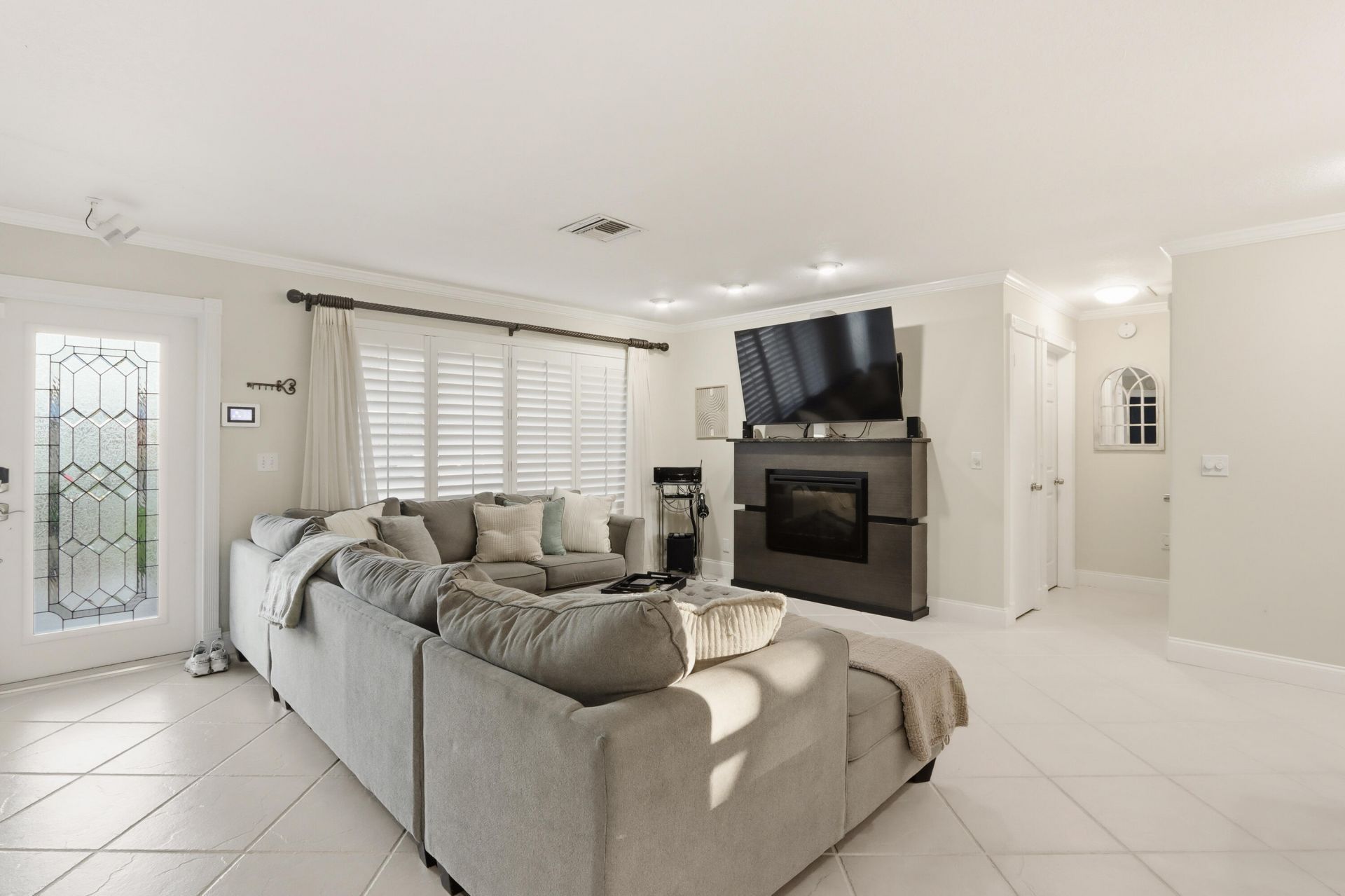 1905 Meadow Court, Palm Springs, FL 33406 Photo