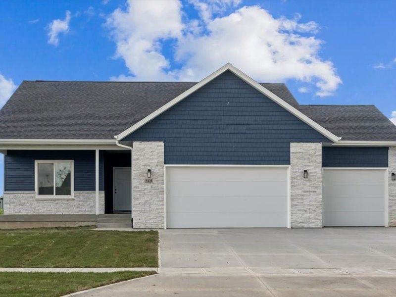 114 Cherry Lane, Riverside, IA 52327 Main Photo