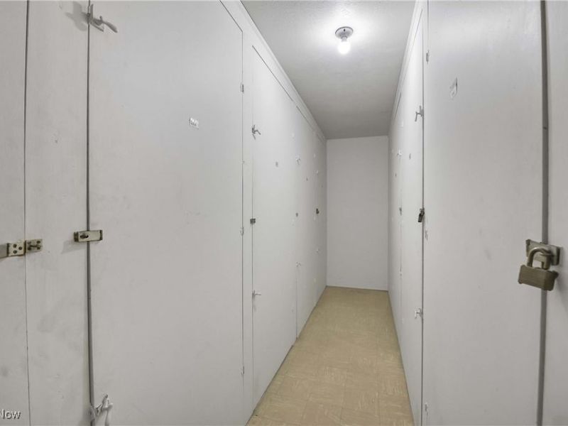 2948 Pease Drive, Unit 204, Rocky River, OH 44116 Photo 22