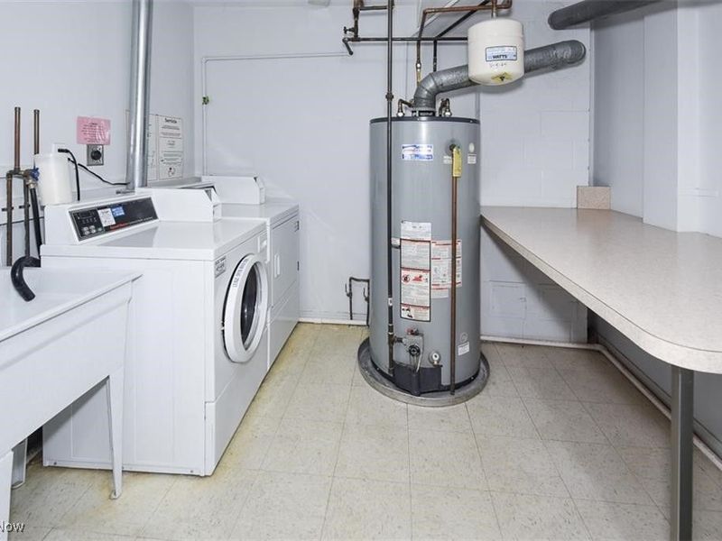 2948 Pease Drive, Unit 204, Rocky River, OH 44116 Photo 23