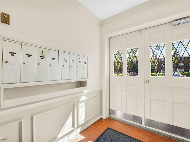 2948 Pease Drive, Unit 204, Rocky River, OH 44116 Photo 24