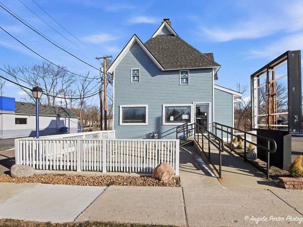 130 Crystal Street, Cary, IL 60013