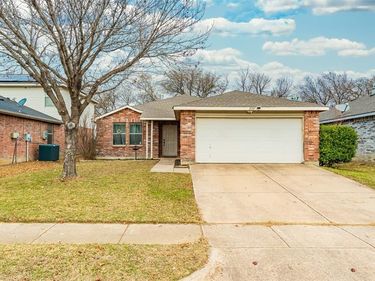 2133 Shawnee Trail, Fort Worth, TX 76247