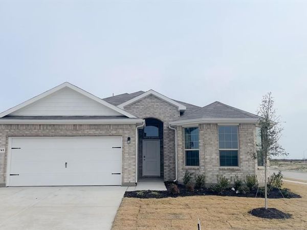 9745 MCCLANE FARM Drive, Fort Worth, TX 76036