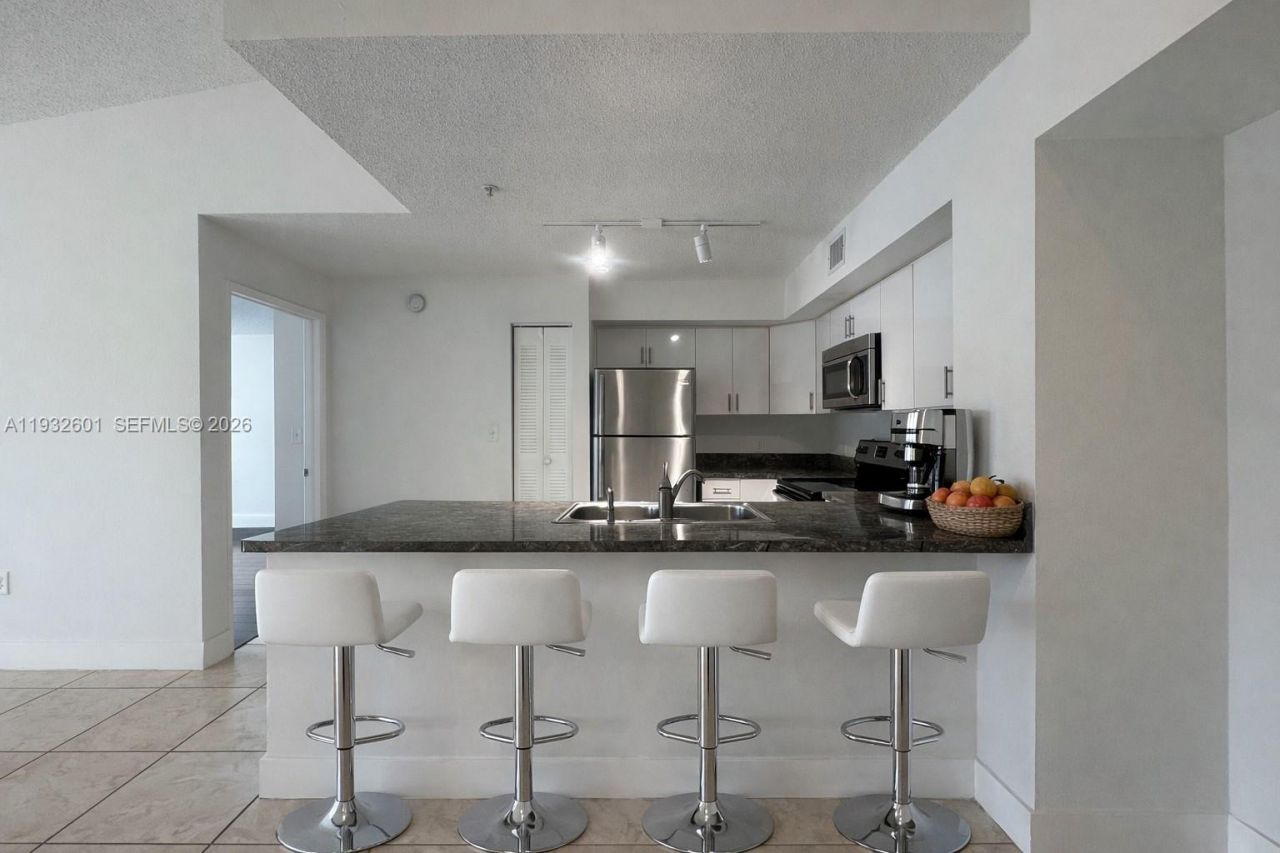 4370 NW 107th Ave, Unit 205, Doral, FL 33178 Photo