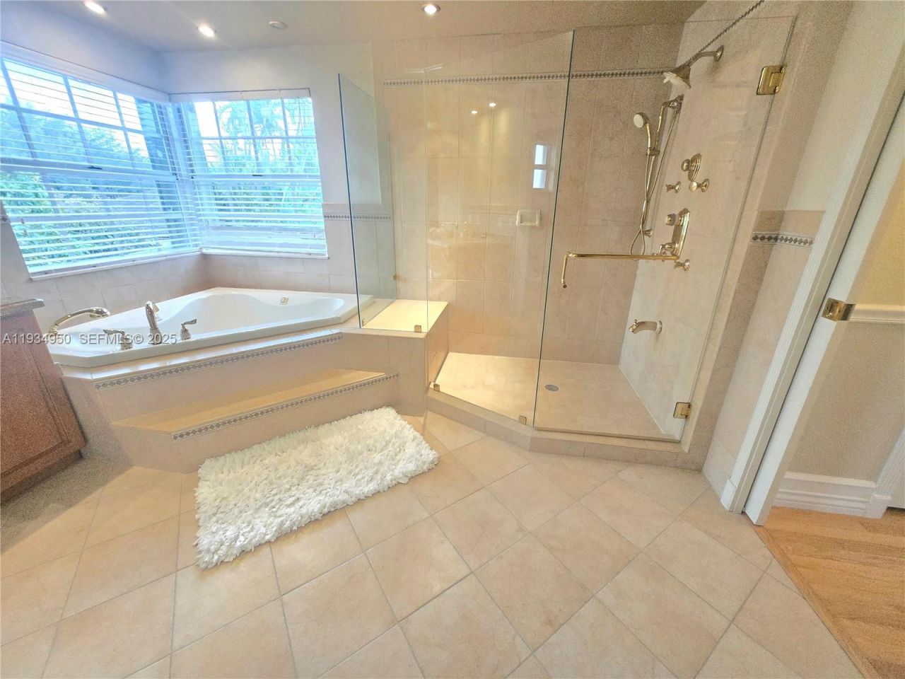 16422 NW 83rd Pl , Miami Lakes, FL 33016 Photo